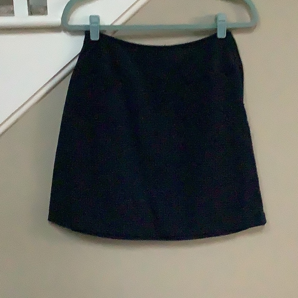 Eddie Bauer black and navy plaid skirt